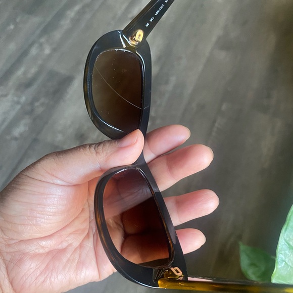 Prada Women's Sunglasses - Picture 4 of 8